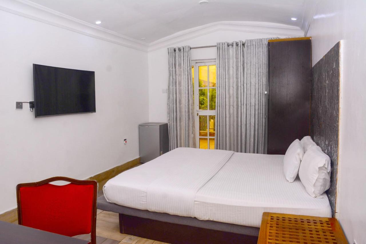 Connecting Lagos Suites Exteriér fotografie