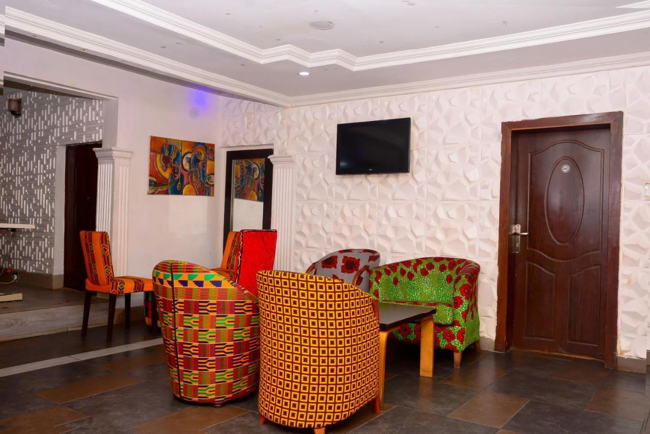 Connecting Lagos Suites Exteriér fotografie