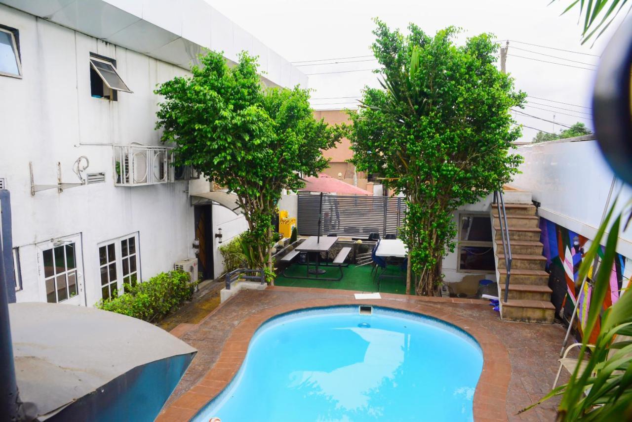 Connecting Lagos Suites Exteriér fotografie