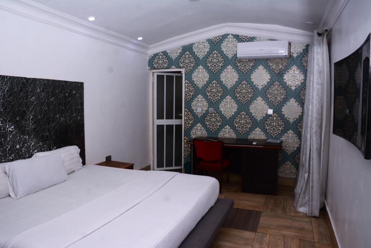 Connecting Lagos Suites Exteriér fotografie